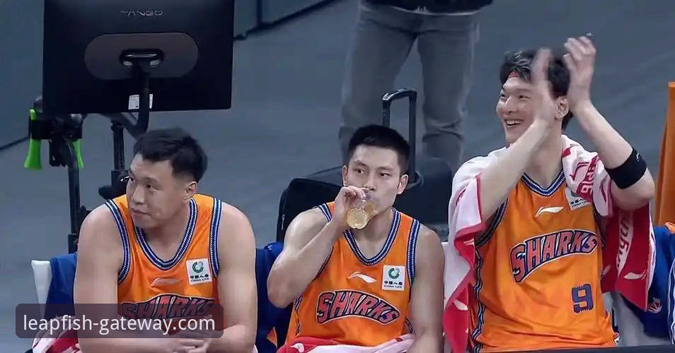 剖析上海队豪取12连胜的战术密码：从一场大胜看团队篮球的胜利法则